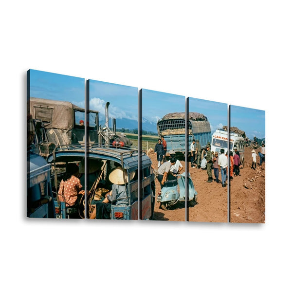 Vietnam War Canvas Wall Art – Chaos on the Road to Ben Hue | 5-Panel Level Military History Print
