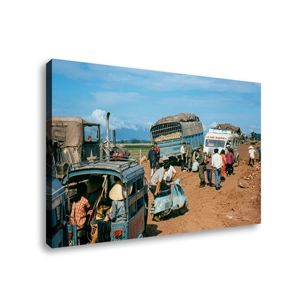 Vietnam War Canvas Wall Art – Chaos on the Road to Ben Hue | 5-Panel Level Military History Print