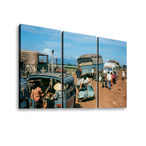 Vietnam War Canvas Wall Art – Chaos on the Road to Ben Hue | 5-Panel Level Military History Print