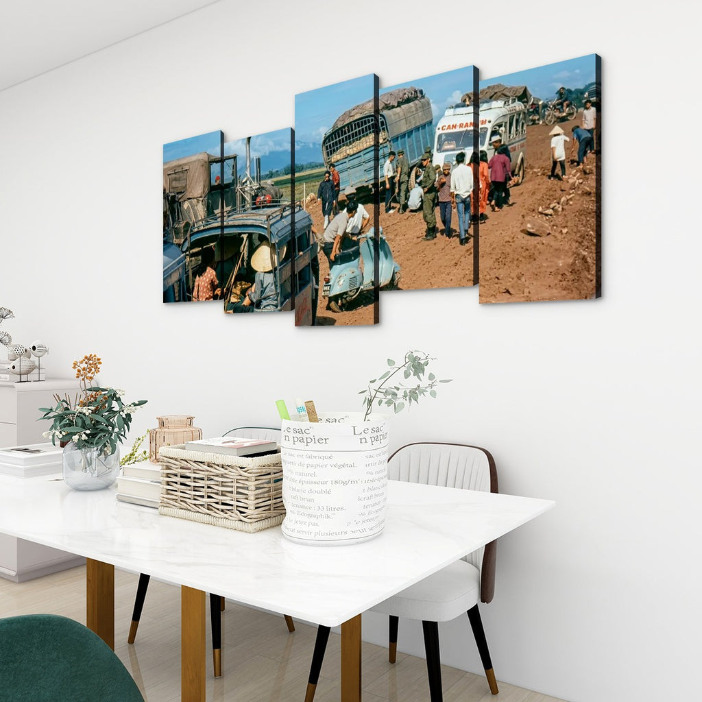 Vietnam War Canvas Wall Art – Chaos on the Road to Ben Hue | 5-Panel Level Military History Print