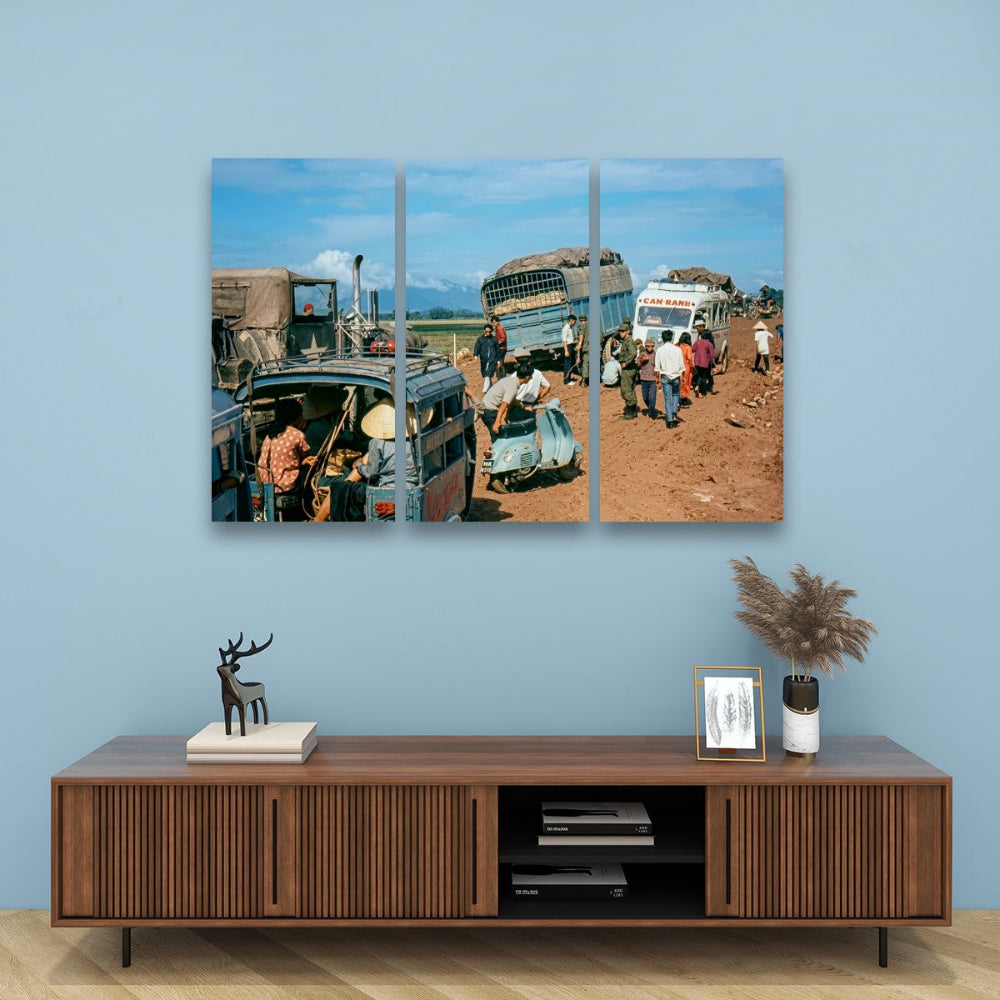 Chaos on the Road to Ben Hue – Vietnam War 5-Panel Canvas Wall Art